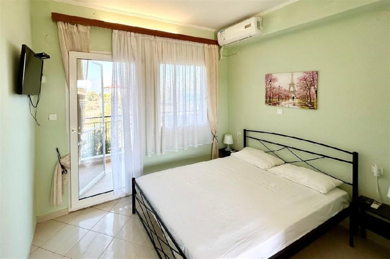 Villa Irina, Nea Potidea Kassandra Beach Extérieur photo