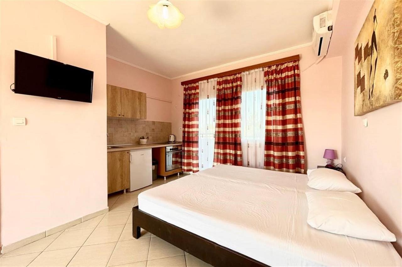 Villa Irina, Nea Potidea Kassandra Beach Extérieur photo